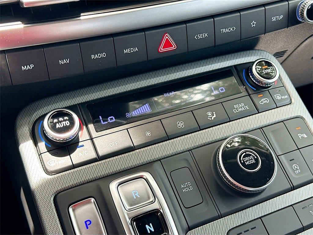 new 2025 Hyundai Palisade car, priced at $43,737