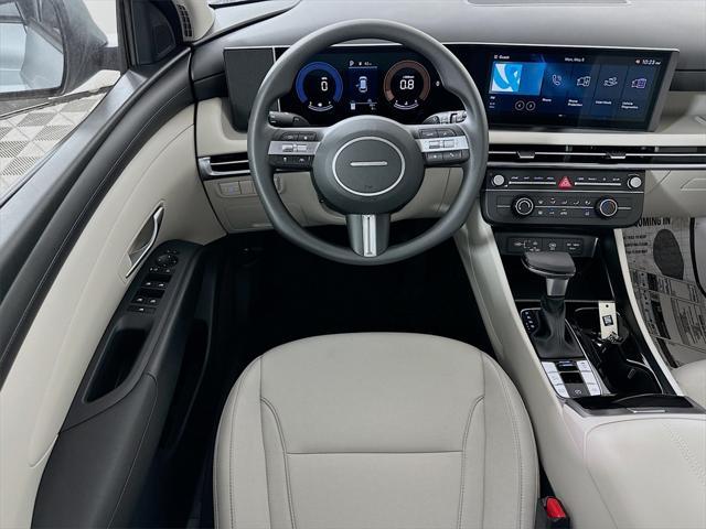 new 2025 Hyundai Tucson car, priced at $28,126