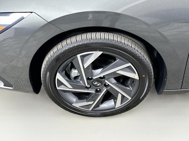 new 2025 Hyundai Elantra car, priced at $27,255