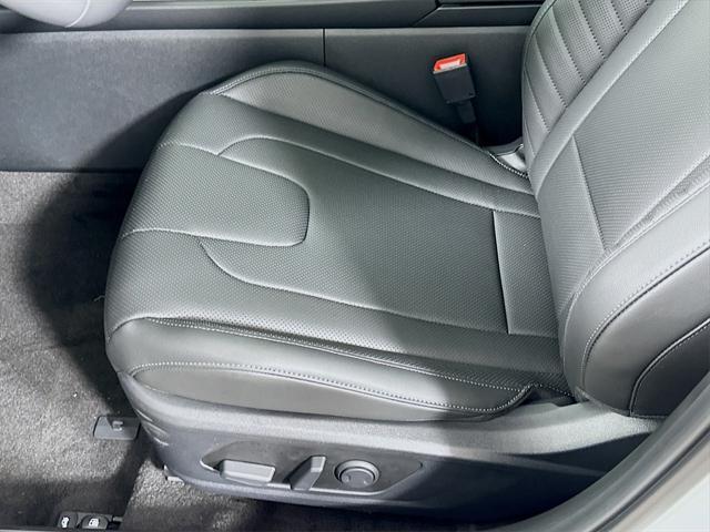 new 2025 Hyundai Elantra car, priced at $26,949