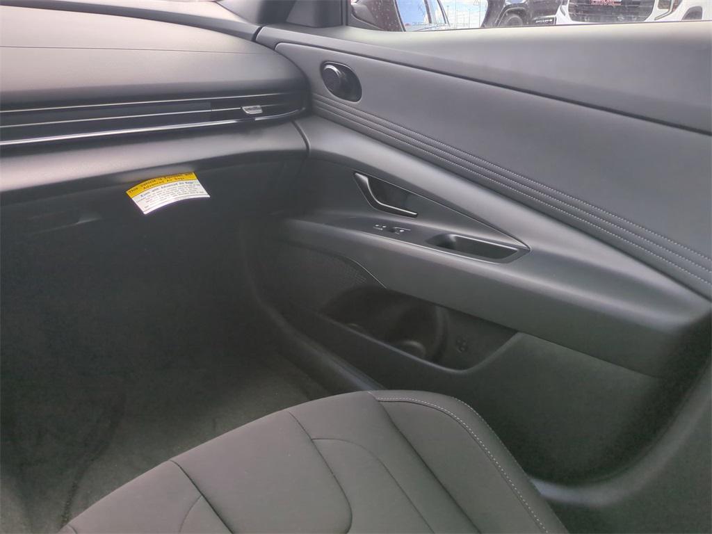 new 2025 Hyundai ELANTRA HEV car, priced at $24,275