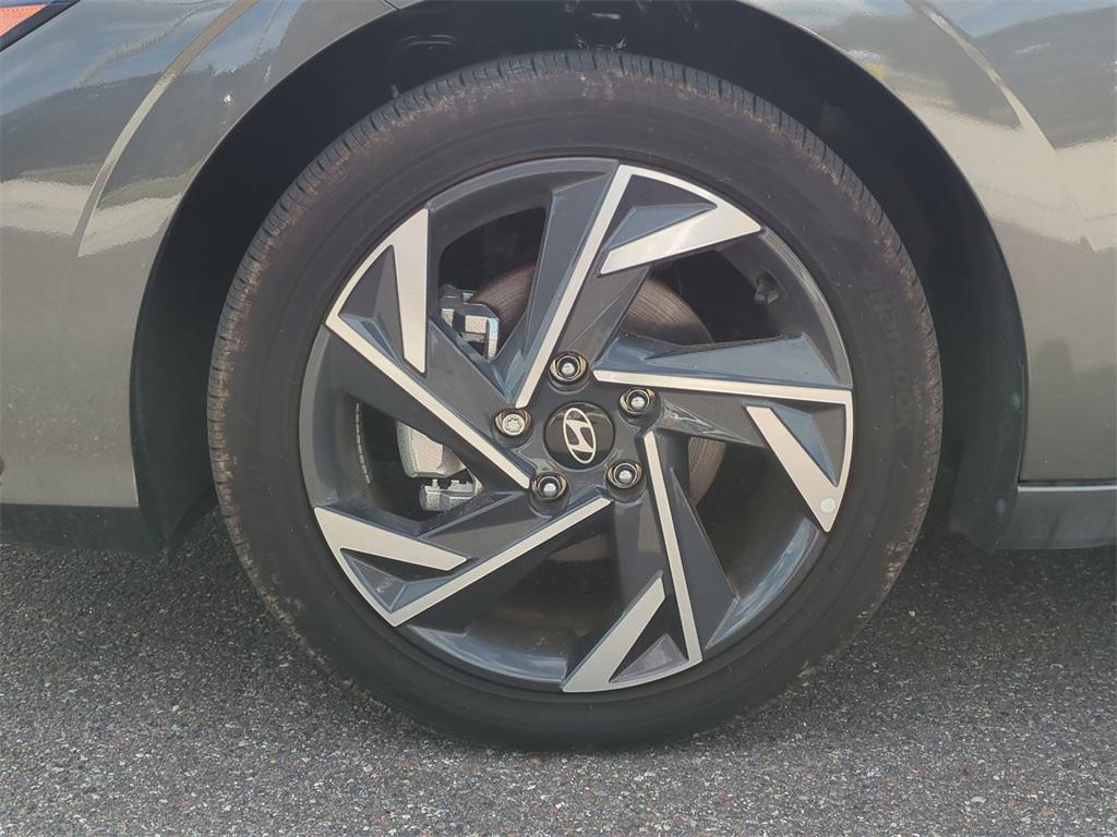 new 2025 Hyundai ELANTRA HEV car, priced at $24,275
