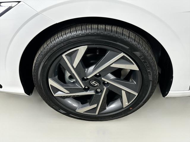 new 2025 Hyundai Elantra car, priced at $25,974