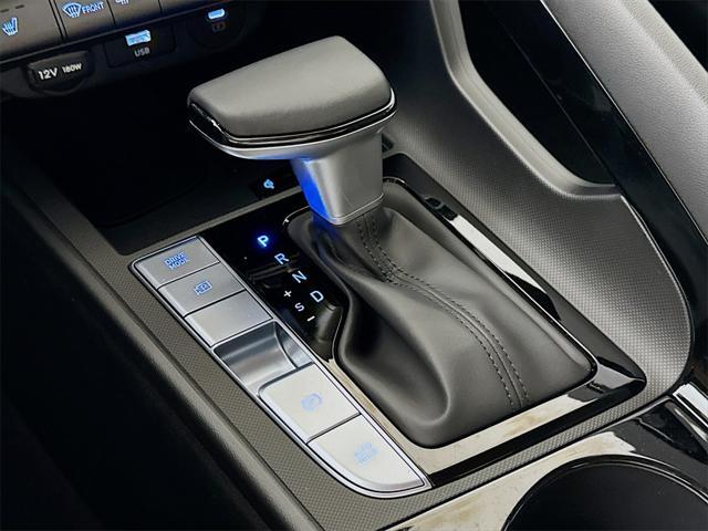 new 2025 Hyundai Elantra car, priced at $25,541