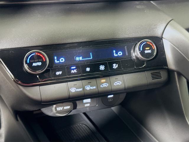 new 2025 Hyundai Elantra car, priced at $23,395