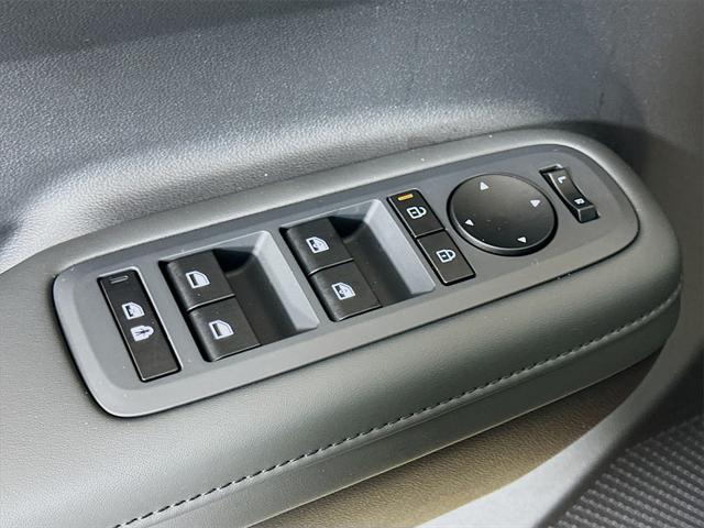 new 2025 Hyundai Santa Fe car, priced at $39,597
