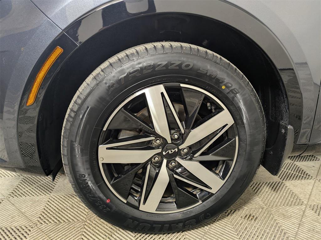 used 2022 Kia Sorento car, priced at $22,107