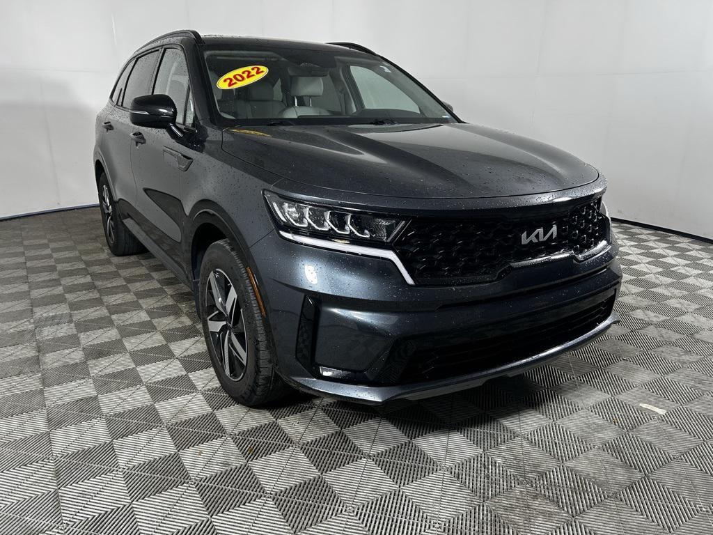 used 2022 Kia Sorento car, priced at $22,498
