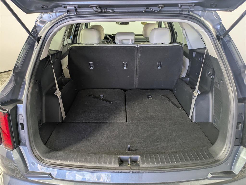 used 2022 Kia Sorento car, priced at $22,107
