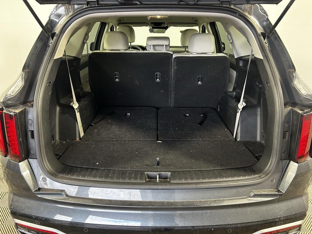 used 2022 Kia Sorento car, priced at $22,498