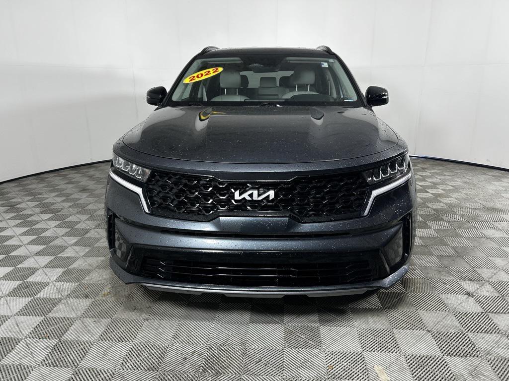 used 2022 Kia Sorento car, priced at $22,498
