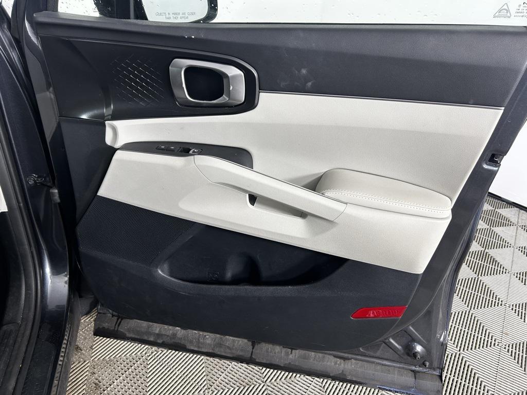 used 2022 Kia Sorento car, priced at $22,498