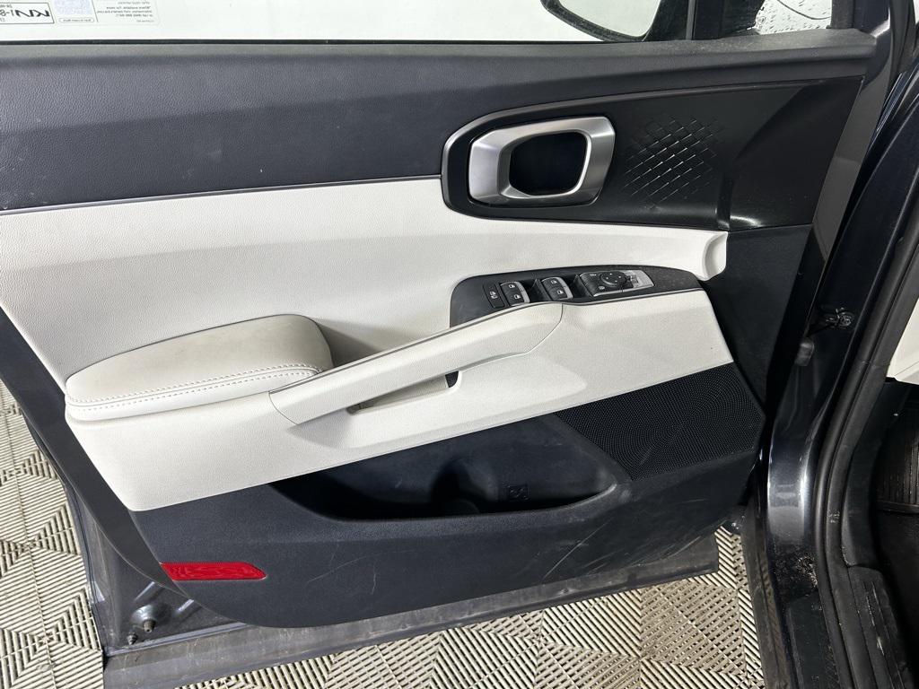 used 2022 Kia Sorento car, priced at $22,498