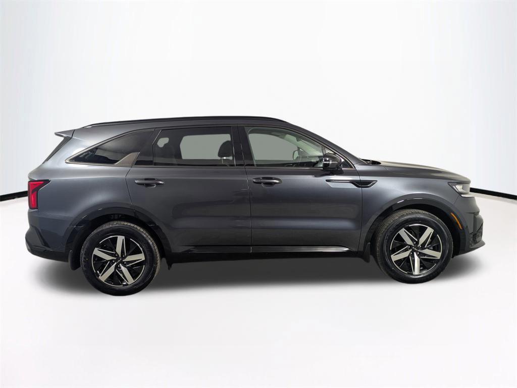 used 2022 Kia Sorento car, priced at $22,107