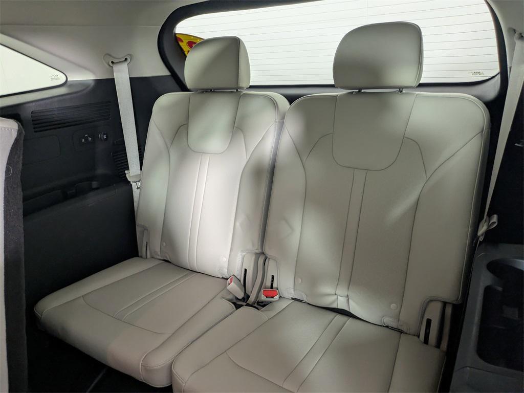 used 2022 Kia Sorento car, priced at $22,107