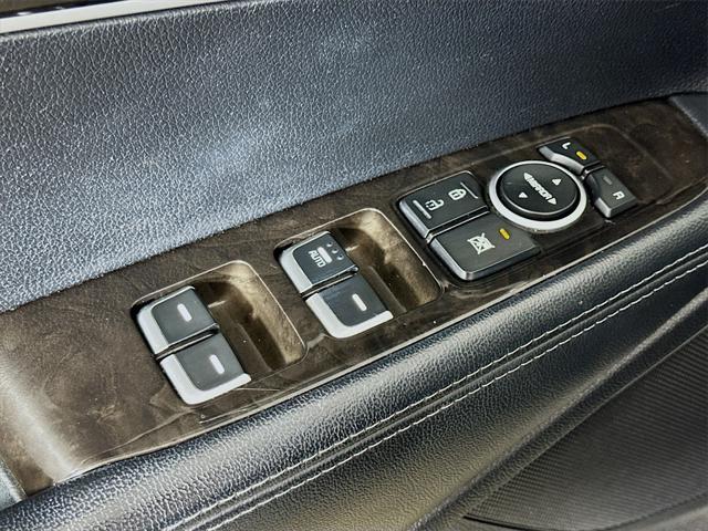 used 2016 Kia Sorento car, priced at $9,343