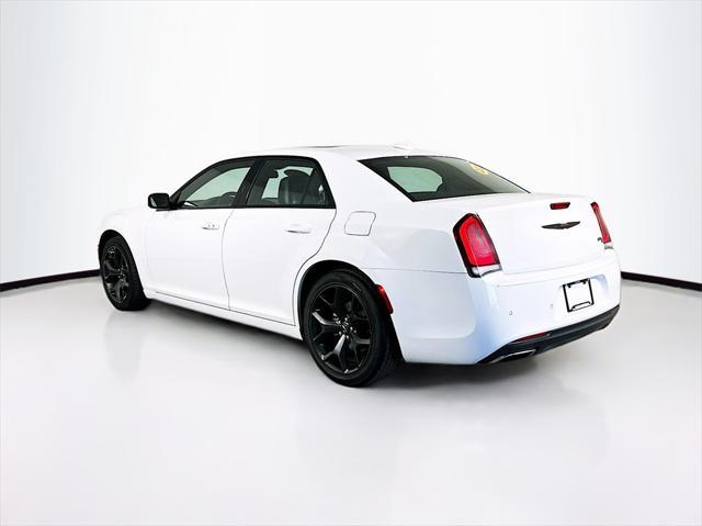 used 2022 Chrysler 300 car, priced at $21,692