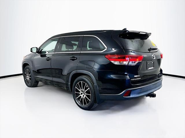 used 2018 Toyota Highlander car, priced at $23,592