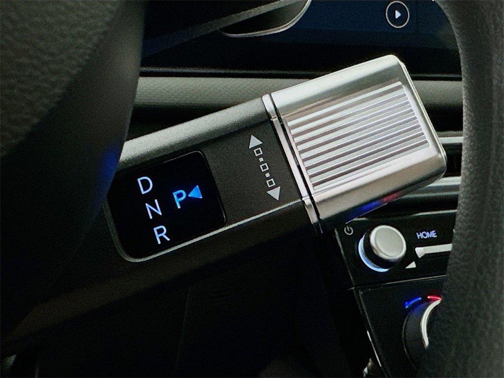 new 2025 Hyundai TUCSON Hybrid car, priced at $29,504