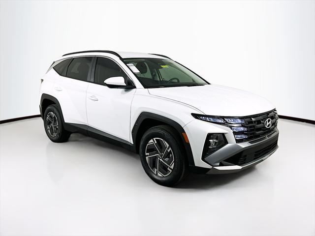 new 2025 Hyundai TUCSON Hybrid car, priced at $33,874