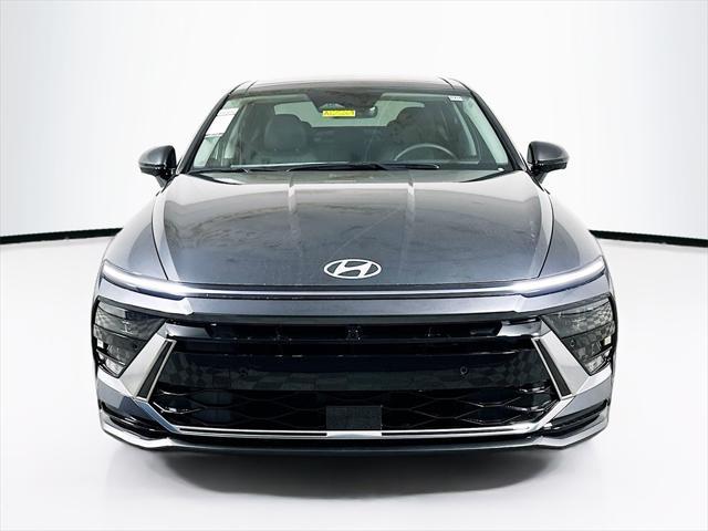 new 2025 Hyundai Sonata Hybrid car, priced at $37,212