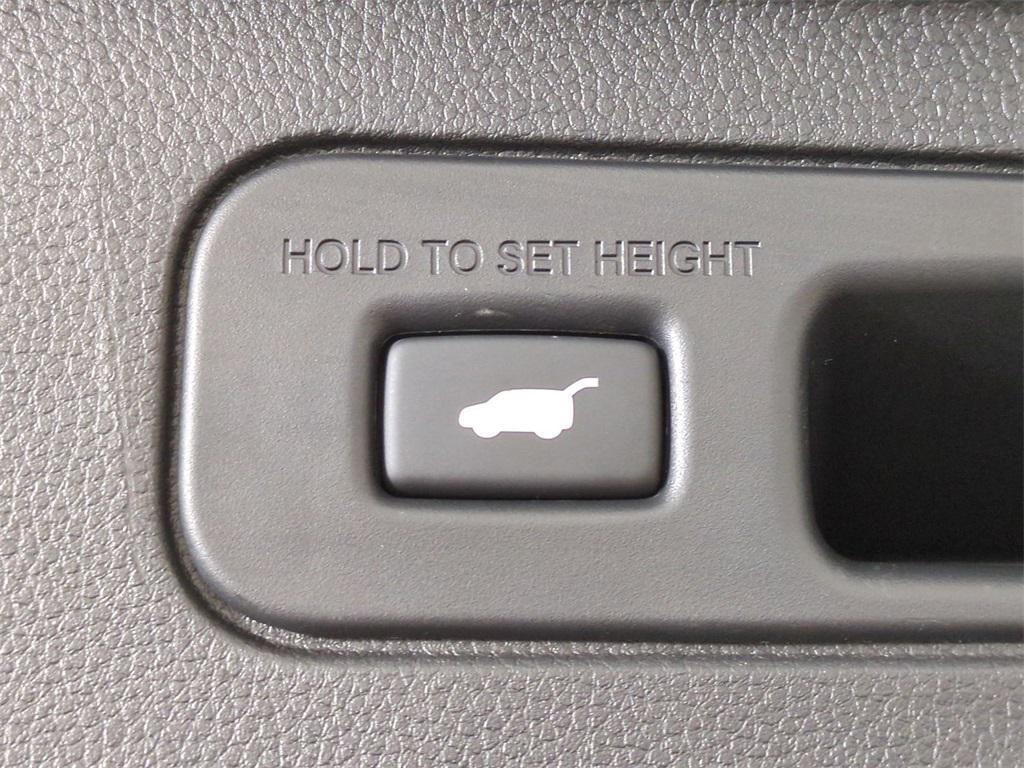 used 2024 Honda Pilot car, priced at $36,828