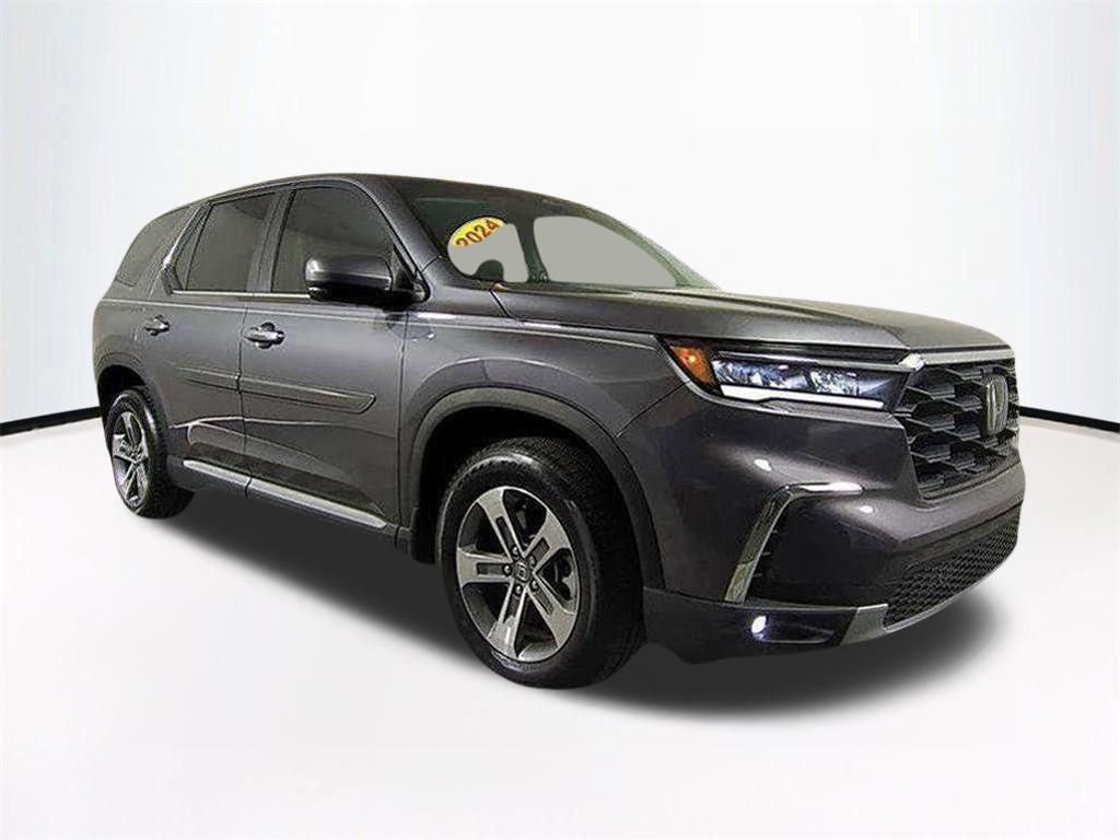 used 2024 Honda Pilot car, priced at $36,828