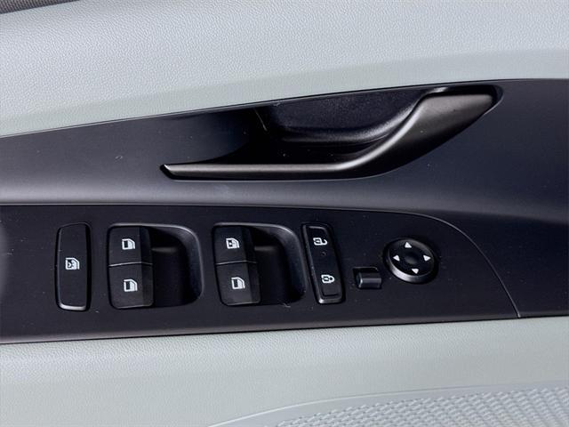 new 2025 Hyundai Elantra car, priced at $30,116