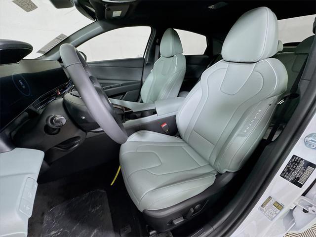 new 2025 Hyundai Elantra car, priced at $30,116