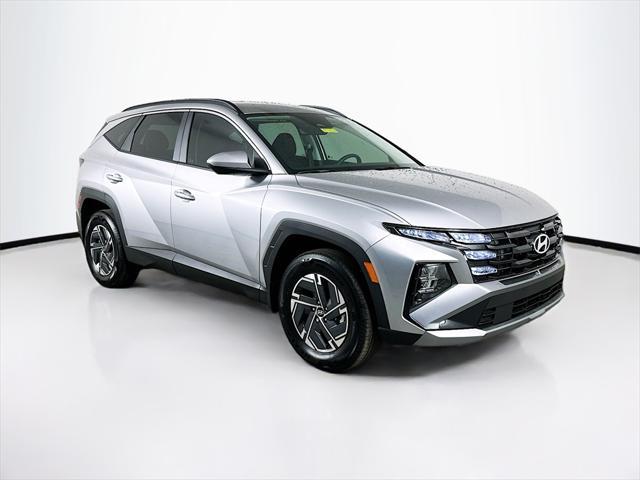 new 2025 Hyundai TUCSON Hybrid car, priced at $33,400