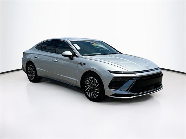 new 2025 Hyundai Sonata Hybrid car, priced at $30,909