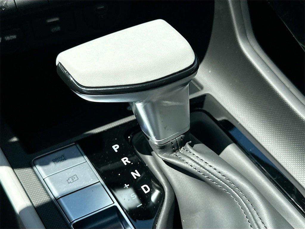 new 2025 Hyundai ELANTRA HEV car, priced at $26,201