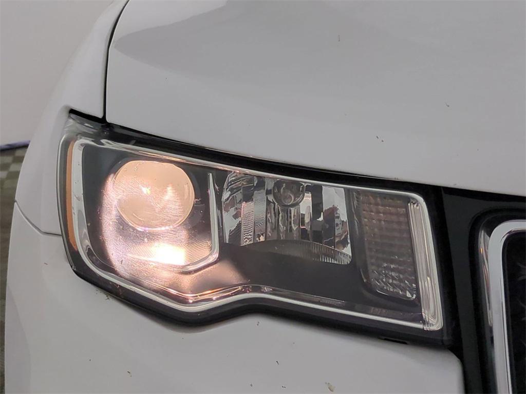 used 2020 Jeep Grand Cherokee car, priced at $15,187