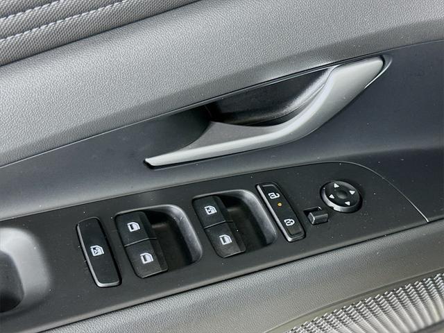 new 2025 Hyundai Elantra car, priced at $26,446