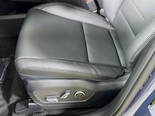 new 2025 Hyundai Santa Fe car, priced at $42,115