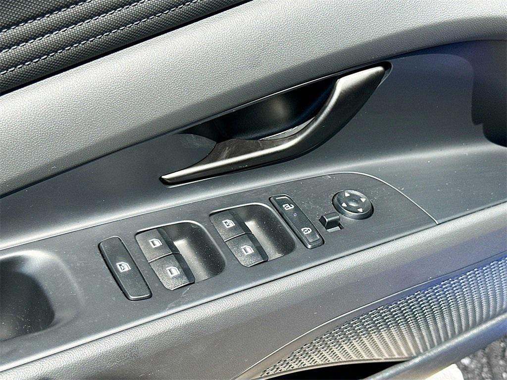 new 2025 Hyundai ELANTRA HEV car, priced at $24,229