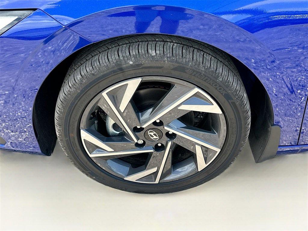 new 2025 Hyundai ELANTRA HEV car, priced at $24,229