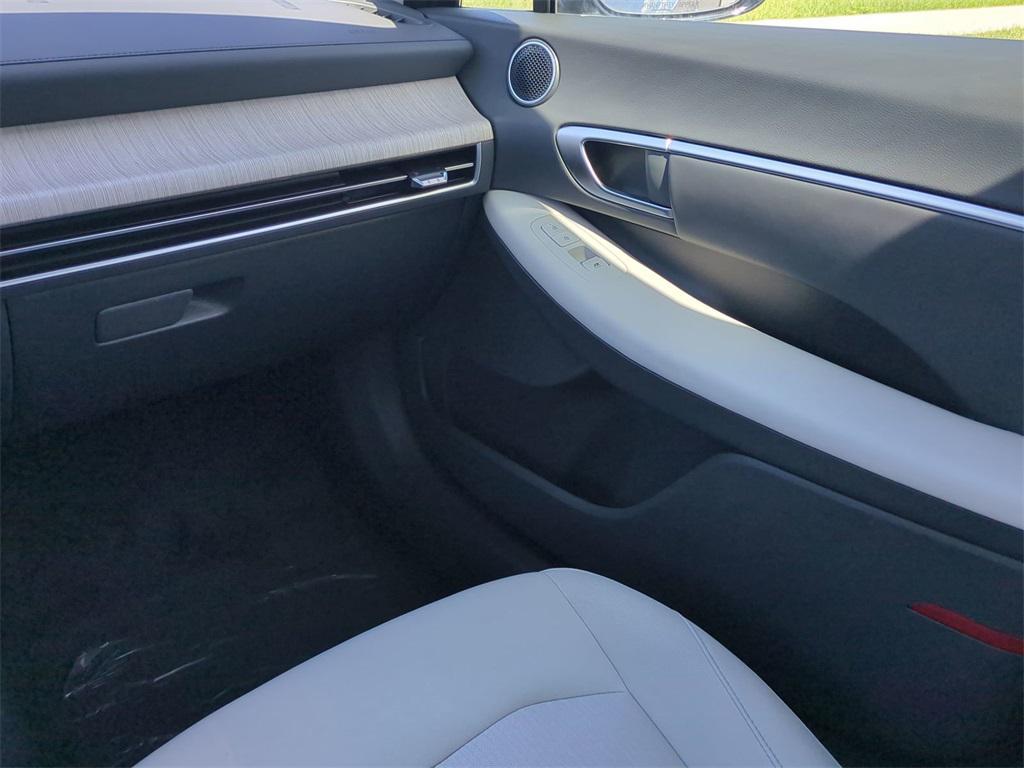 new 2025 Hyundai Sonata Hybrid car, priced at $26,498