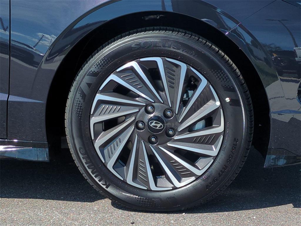 new 2025 Hyundai Sonata Hybrid car, priced at $26,498