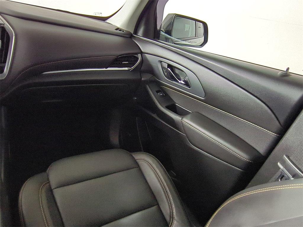 used 2020 Chevrolet Traverse car, priced at $31,306