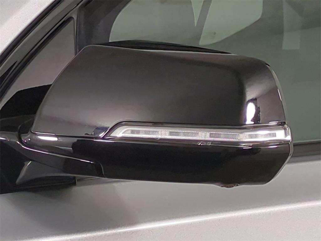 used 2020 Chevrolet Traverse car, priced at $31,306