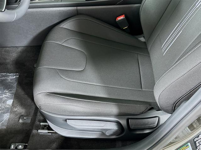 new 2025 Hyundai Elantra car, priced at $22,943