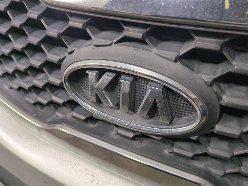 used 2013 Kia Sorento car, priced at $7,991