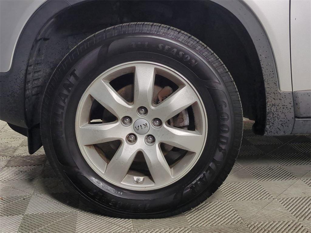 used 2013 Kia Sorento car, priced at $7,991