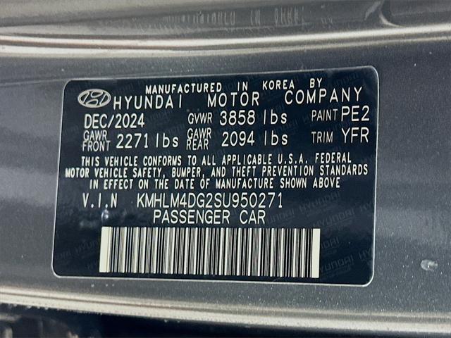 new 2025 Hyundai Elantra car, priced at $22,906