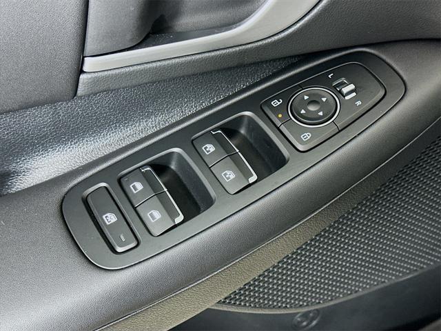 new 2025 Hyundai Sonata Hybrid car, priced at $31,425