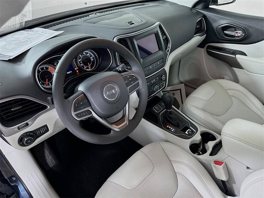 used 2021 Jeep Cherokee car, priced at $17,274