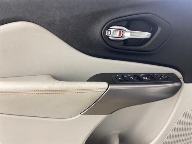 used 2021 Jeep Cherokee car, priced at $18,991
