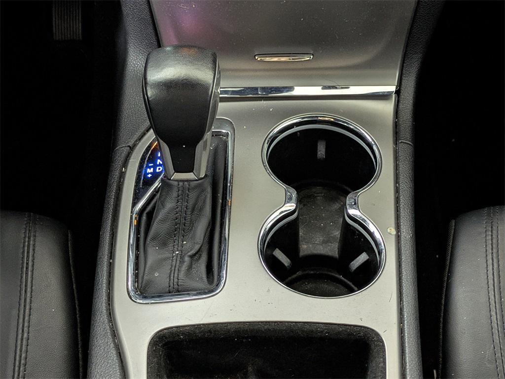 used 2021 Jeep Grand Cherokee car, priced at $22,490