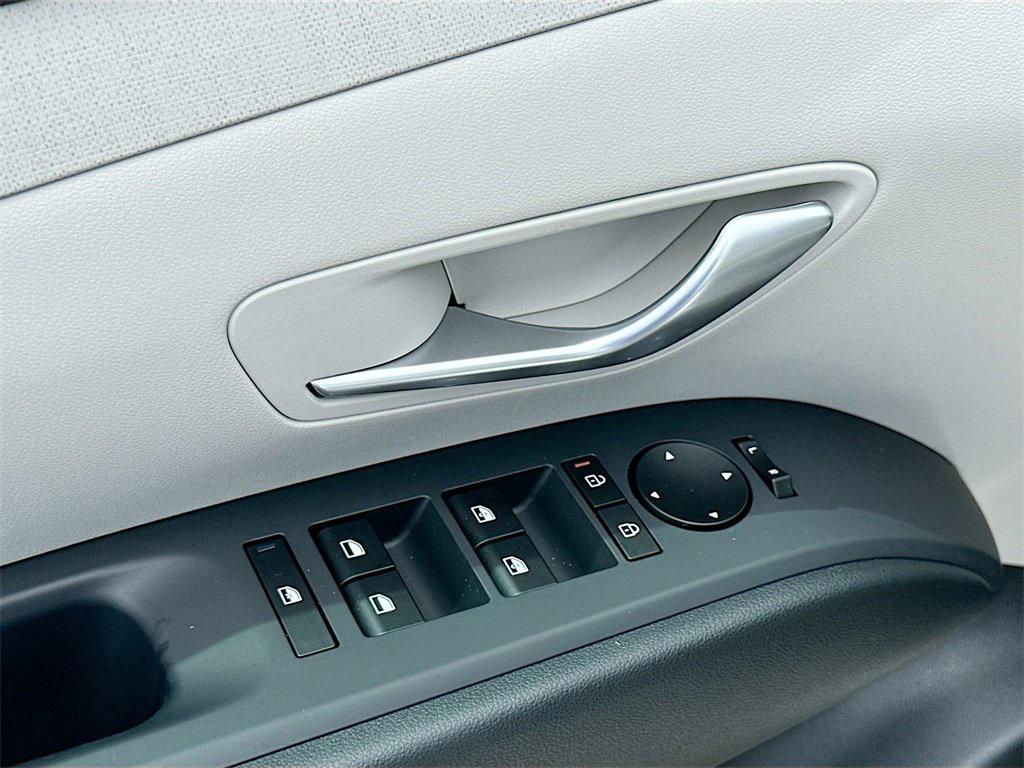 new 2025 Hyundai Tucson car, priced at $30,458